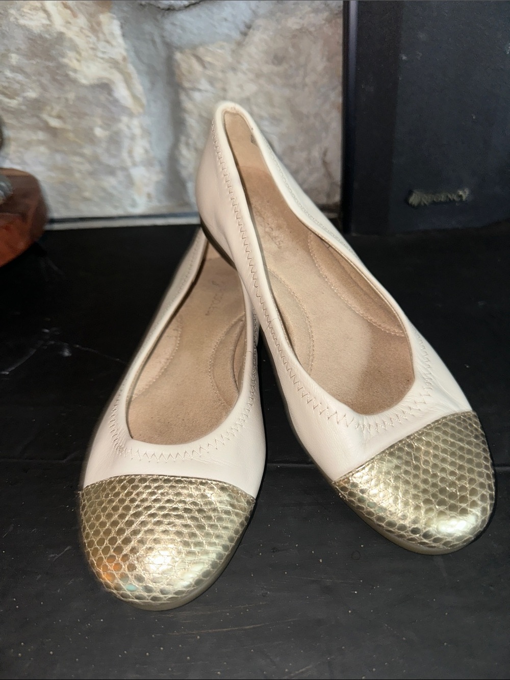 New AEROSOLES Leather Ballet Flats